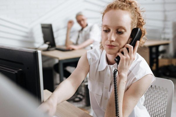 Customer service agent providing live chat support for ecommerce