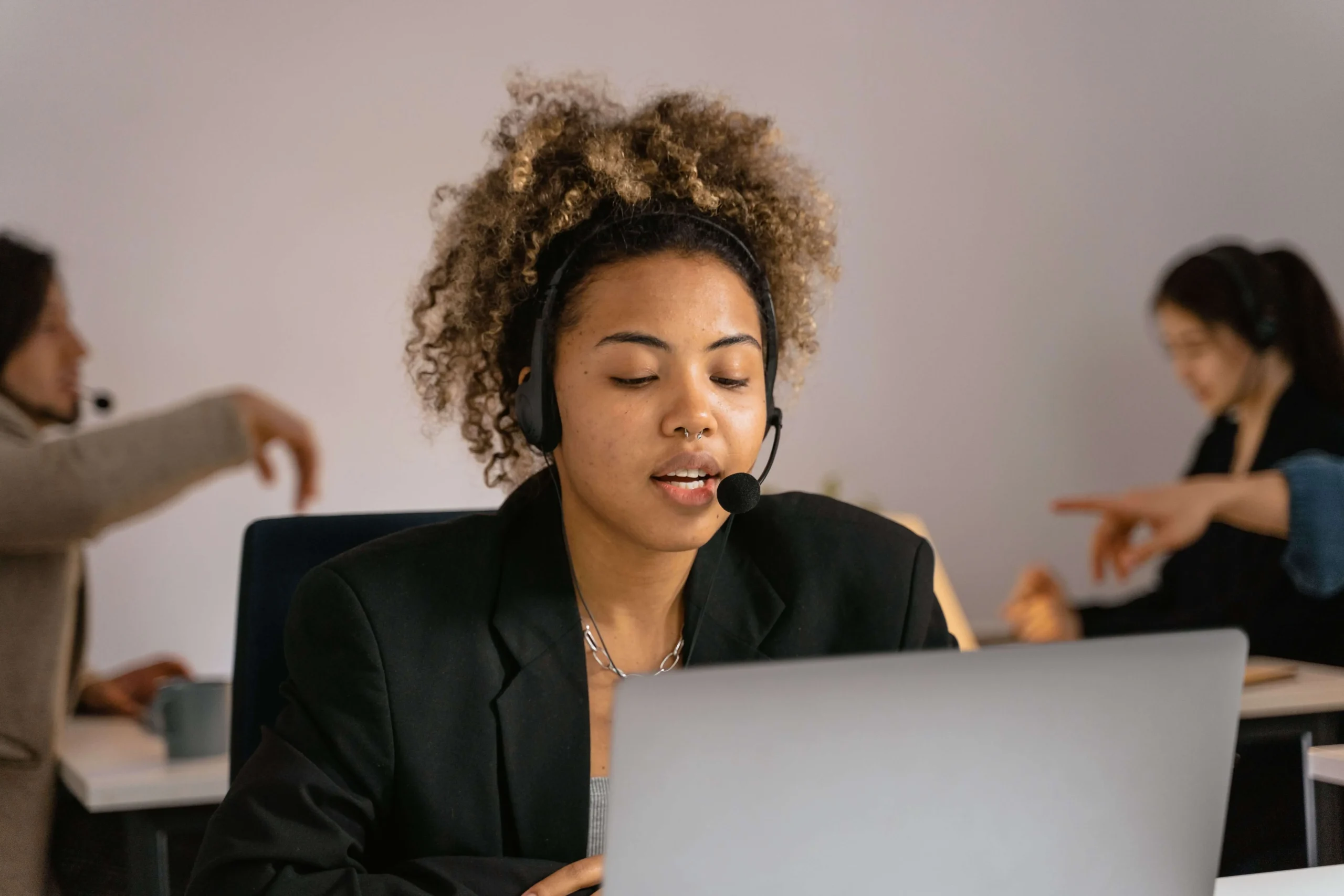 German-customer-service-to-a-caller-in-Switzerland